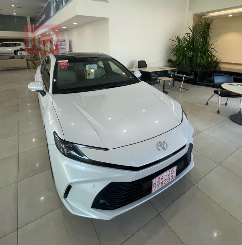 تۆیۆتا کامری